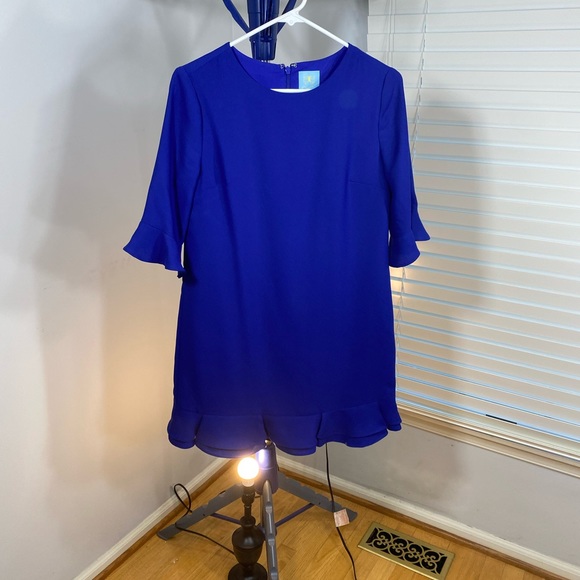 CeCe Dresses & Skirts - NWOT CeCe ‘Kate’ Ruffle Hem Shift Dress in Colbalt Blue